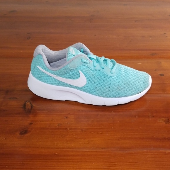 nike tanjun turquoise
